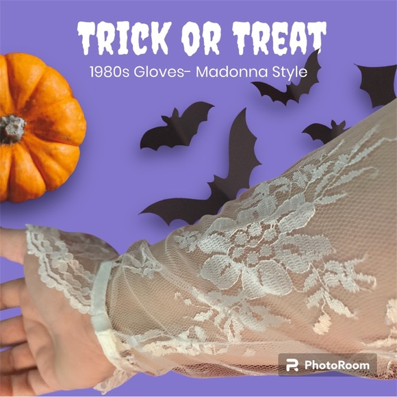 Long Ruffles Lace Gloves/ 1980s - Picture 3 of 6